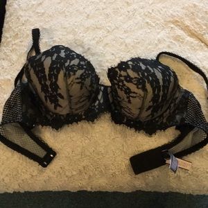 NWT Victoria’s Secret bra 36C